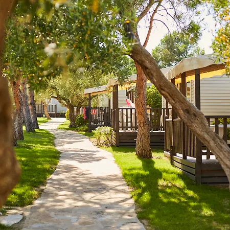 Alannia Costa Dorada 2*