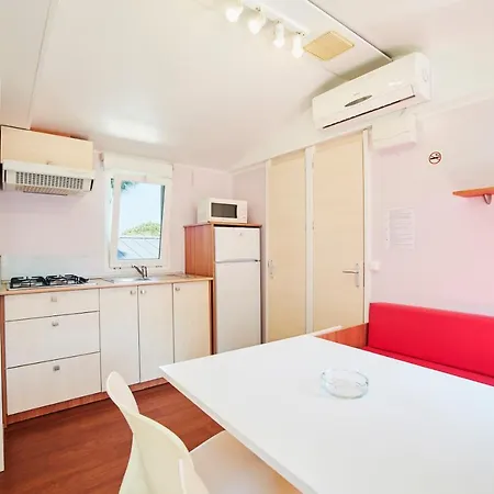 Alannia Costa Dorada 2*