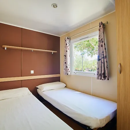 Alannia Costa Dorada キャンプ場